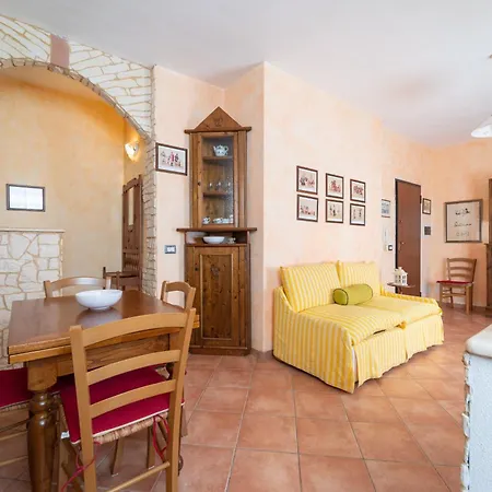 Apartmán F27 *